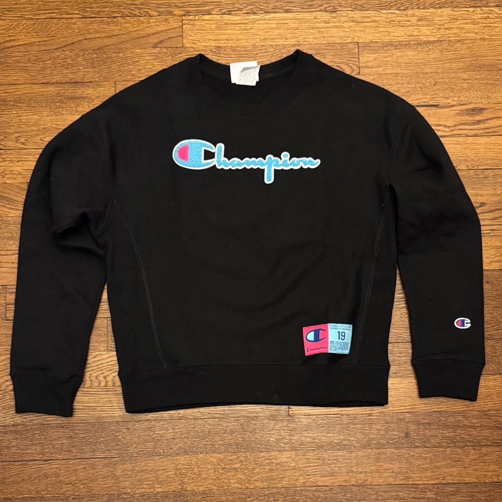 Champion Black Crewneck Sweatshirt